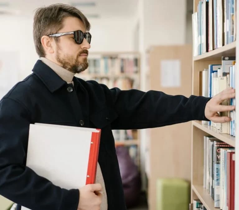 Czy osoba niewidoma może odzyskać wzrok? Nowoczesne terapie i ich skuteczność