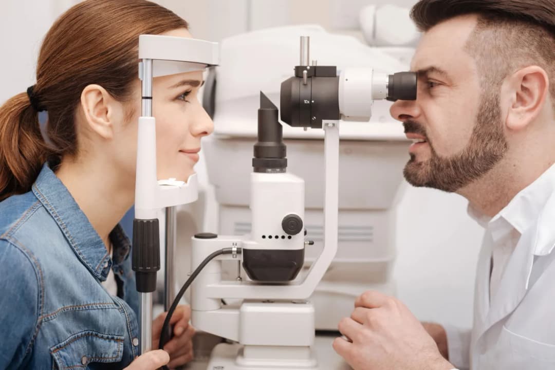 Dlaczego okuliści unikają laserowej korekcji wzroku? Mity i prawda.